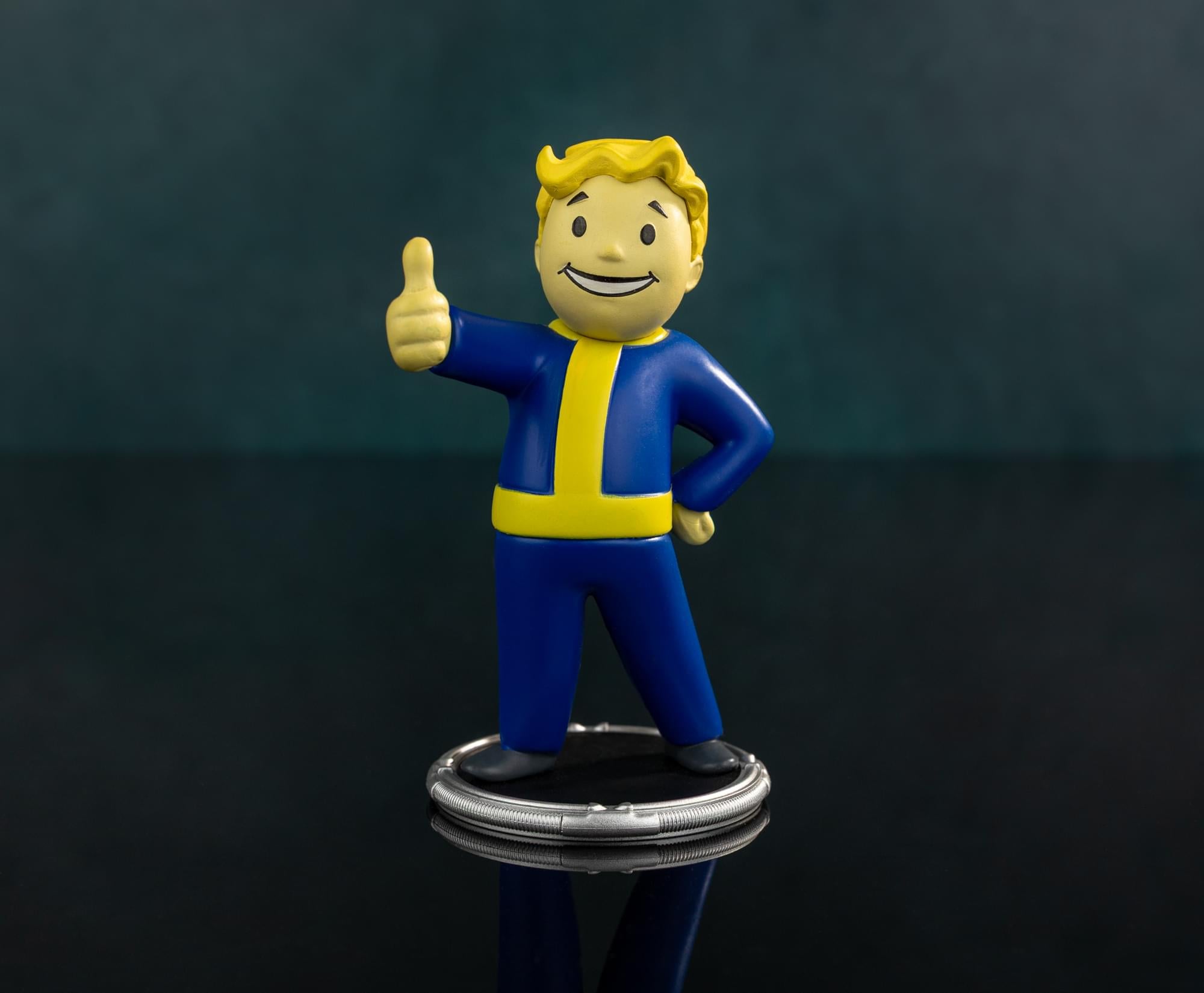 Fallout T-51 and Vault Boy (Classic) Mini Figure Set (Build-a-Figure Deathclaw)